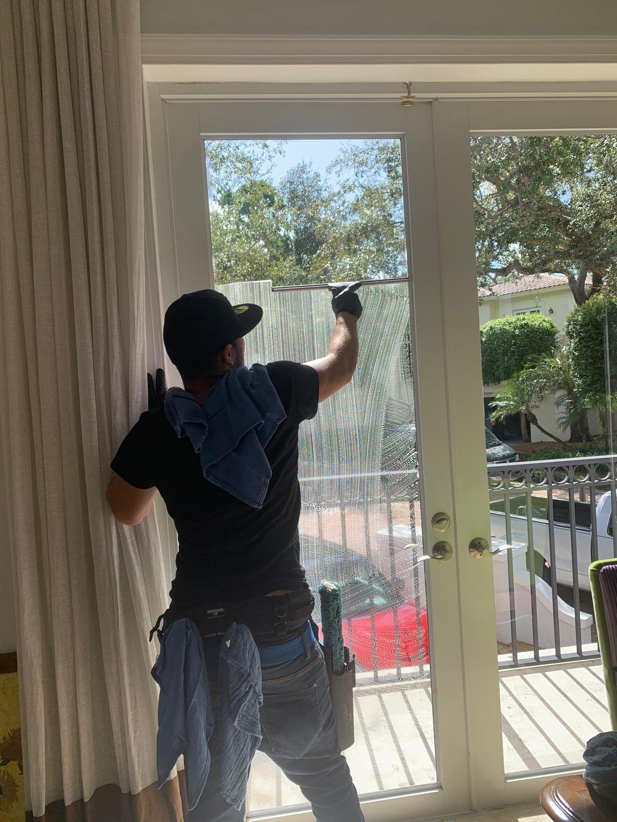 Window Cleaning (Interior & Exterior)